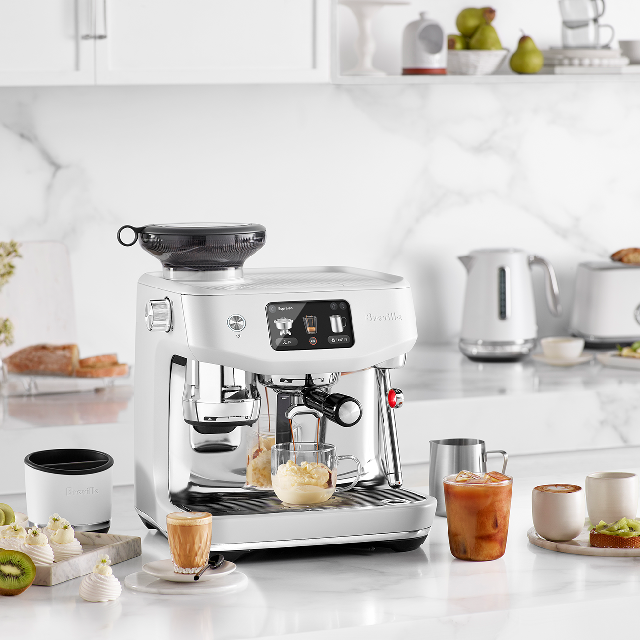 Breville Oracle Jet Automatic Espresso Machine with Built-In Grinder & Auto Milk Steamer